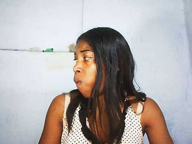 Honey699 live cam on BongaCams