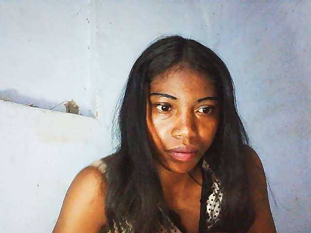 Honey699 live cam on BongaCams