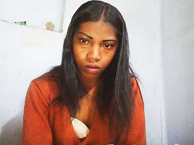 Honey699 live cam on BongaCams