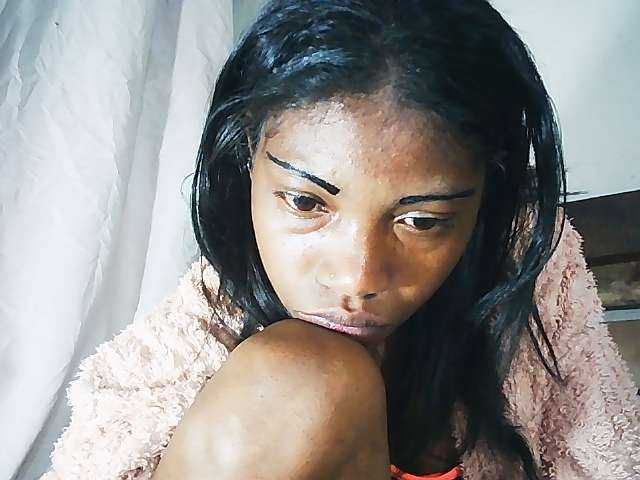 Honey699 live cam on BongaCams