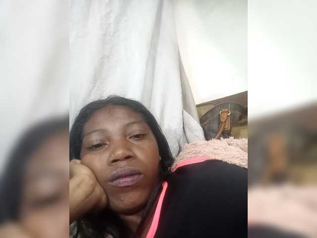 Honey699 live cam on BongaCams
