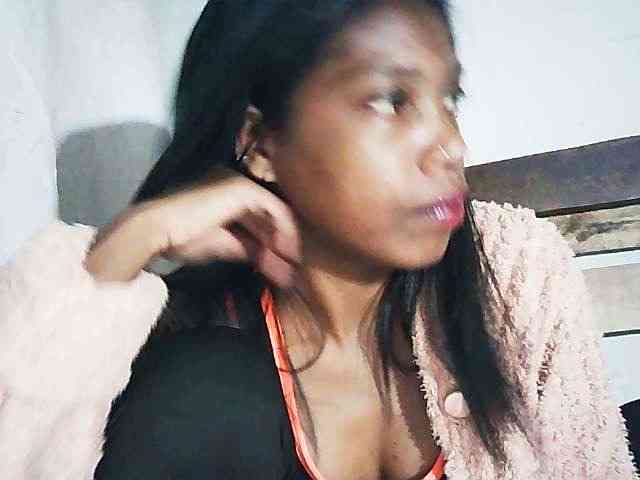 Honey699 webcam