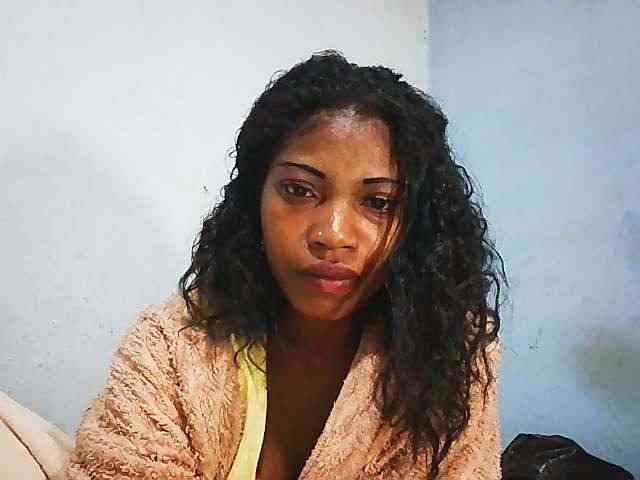 Honey699 webcam