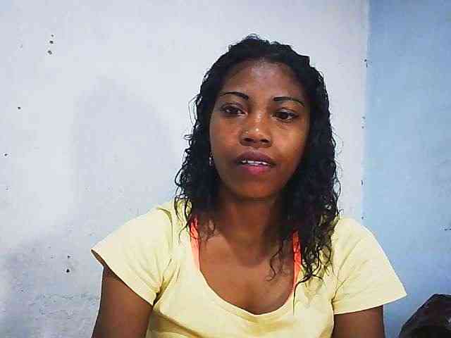Honey699 webcam