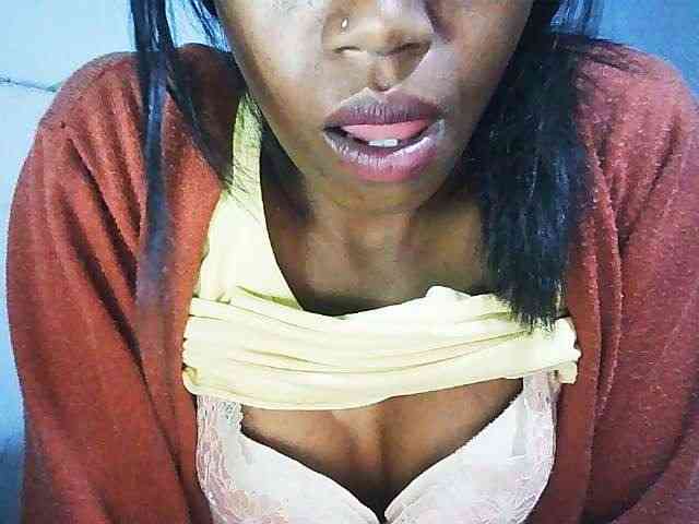 Honey699 webcam