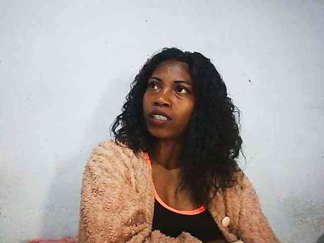 Honey699 webcam