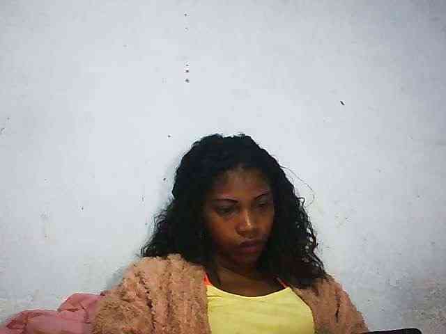 Honey699 webcam