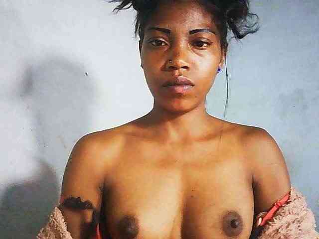 Honey699 webcam