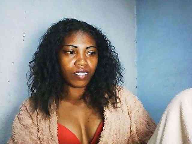 Honey699 webcam