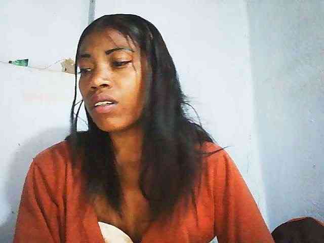 Honey699 webcam
