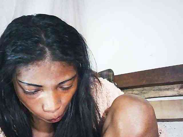 Honey699 webcam