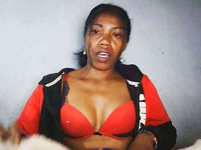 Honey699 webcam