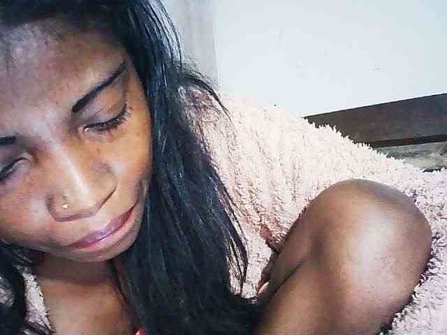 Honey699 webcam