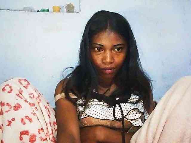 Honey699 webcam