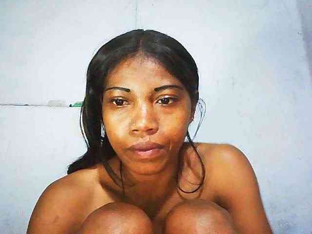 Honey699 webcam