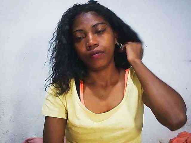 Honey699 webcam