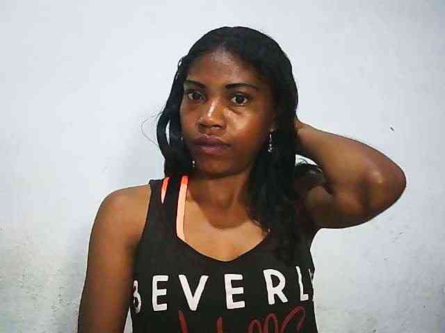 Honey699 webcam