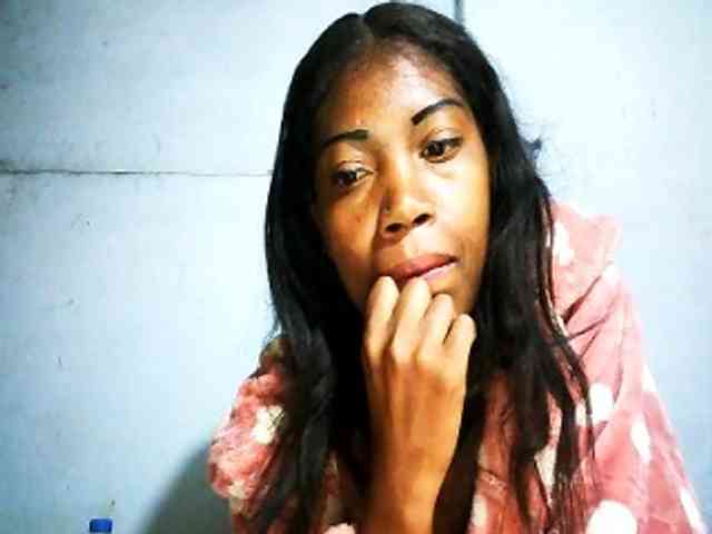 Honey699 webcam