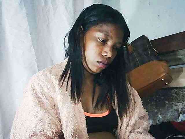 Honey699 webcam