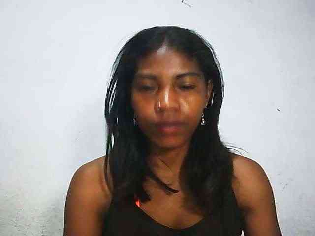 Honey699 webcam