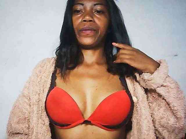 Honey699 webcam