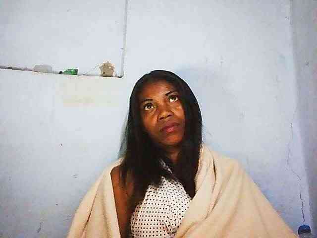Honey699 webcam