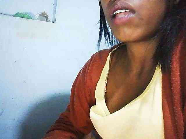 Honey699 webcam