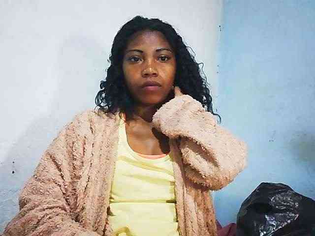 Honey699 webcam
