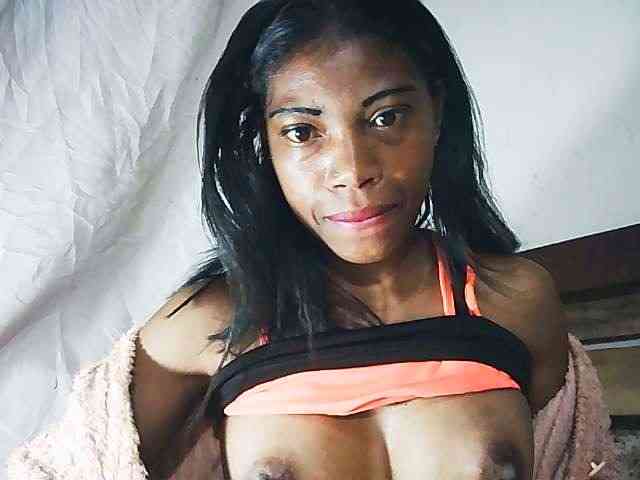 Honey699 webcam