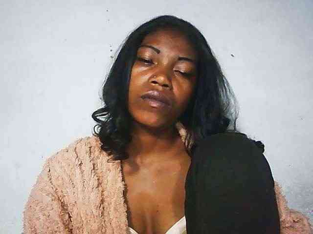 Honey699 webcam