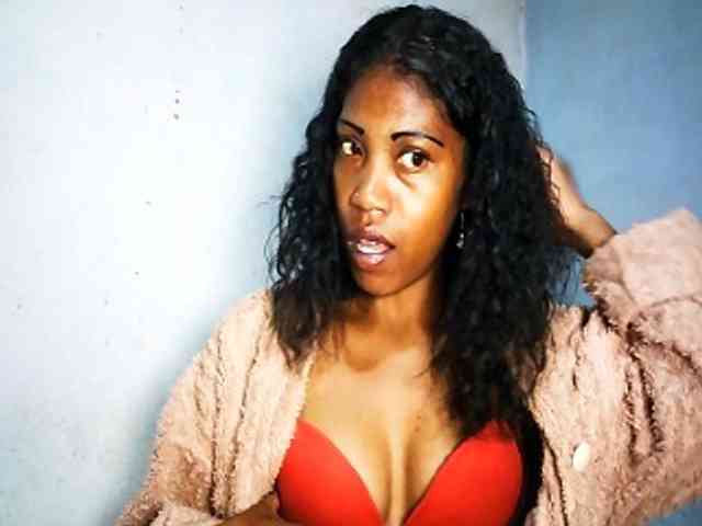 Honey699 webcam