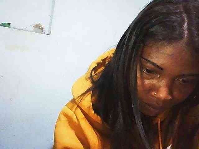 Honey699 webcam