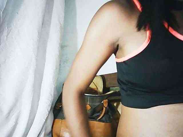 Honey699 webcam
