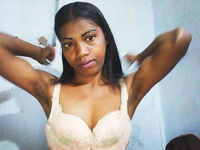 Honey699 webcam