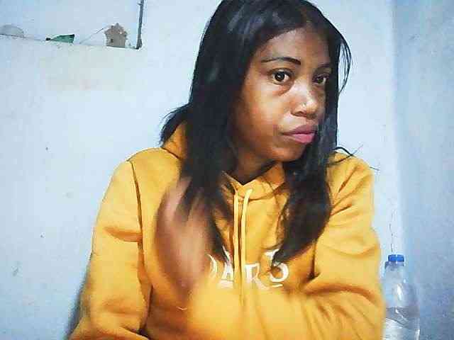 Honey699 webcam