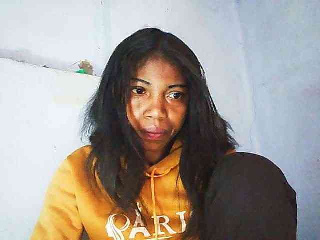 Honey699 webcam