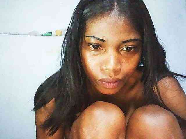 Honey699 webcam
