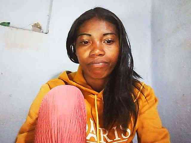 Honey699 webcam