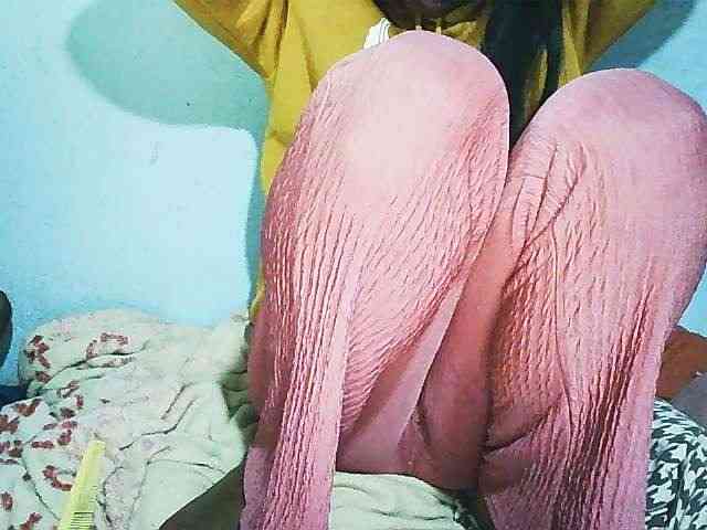 Honey699 webcam