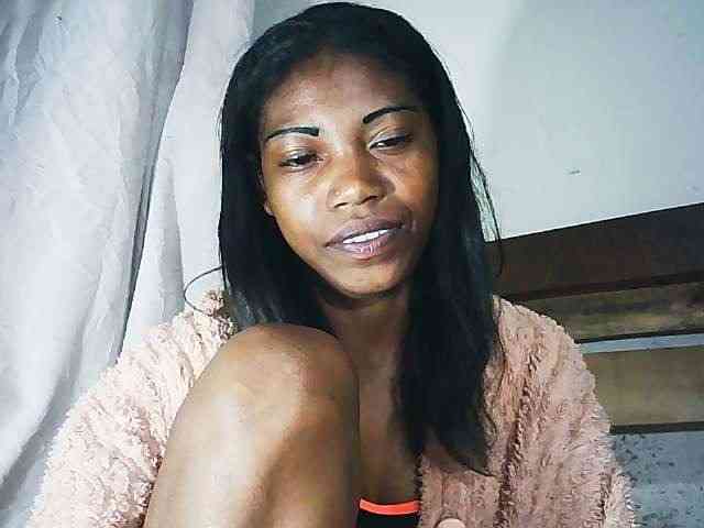 Honey699 webcam