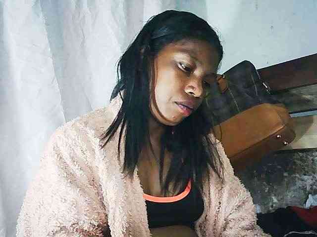 Honey699 webcam