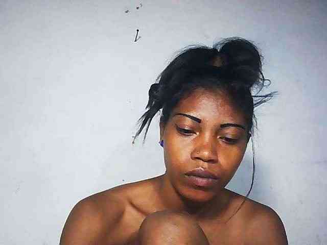 Honey699 webcam