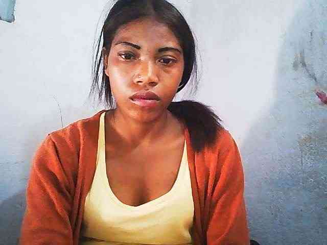 Honey699 webcam