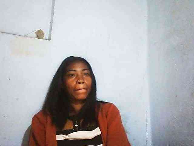 Honey699 webcam