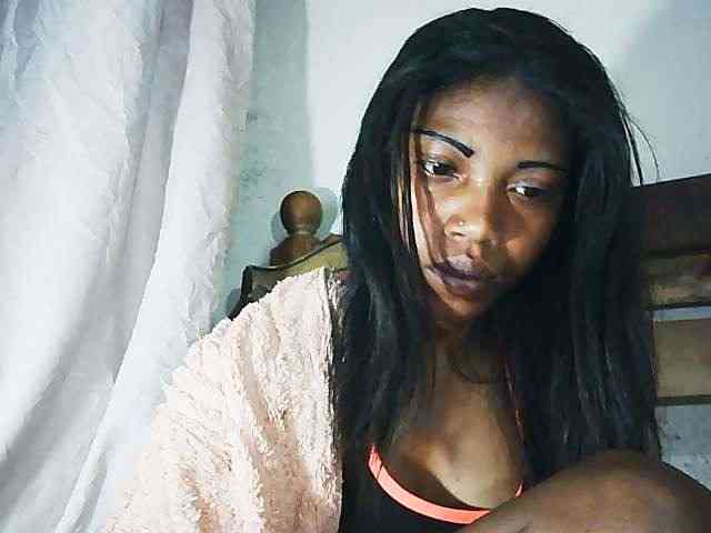 Honey699 webcam