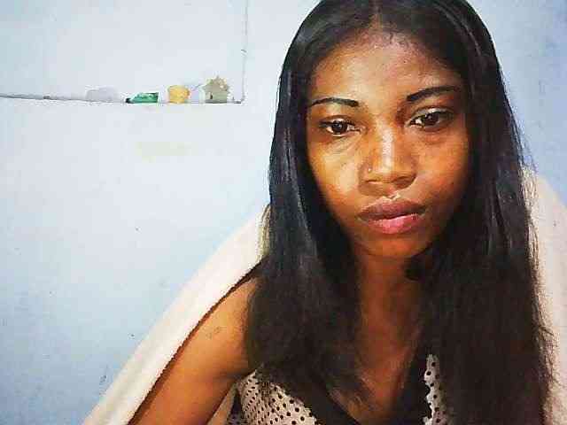 Honey699 webcam