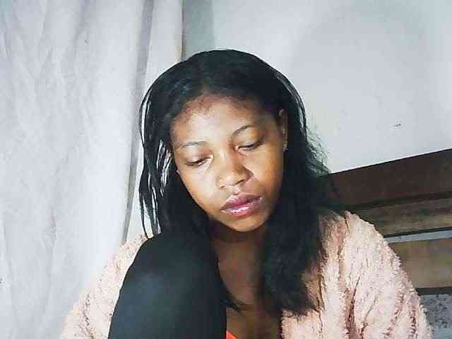 Honey699 webcam