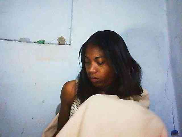 Honey699 webcam