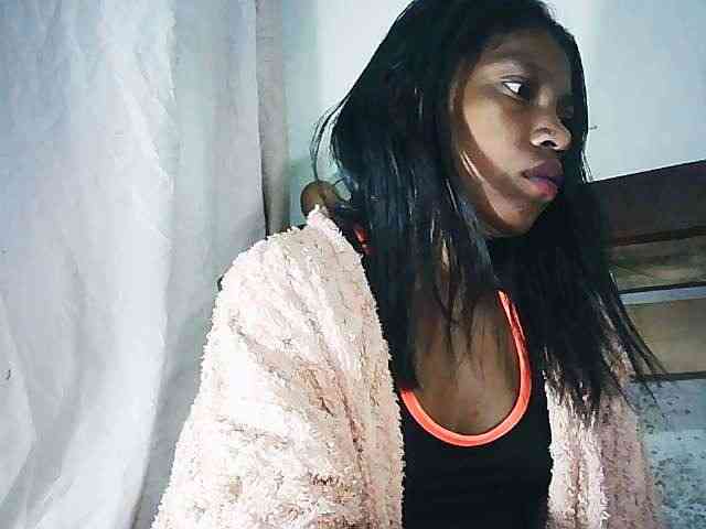 Honey699 webcam