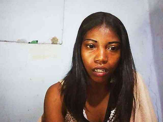 Honey699 webcam